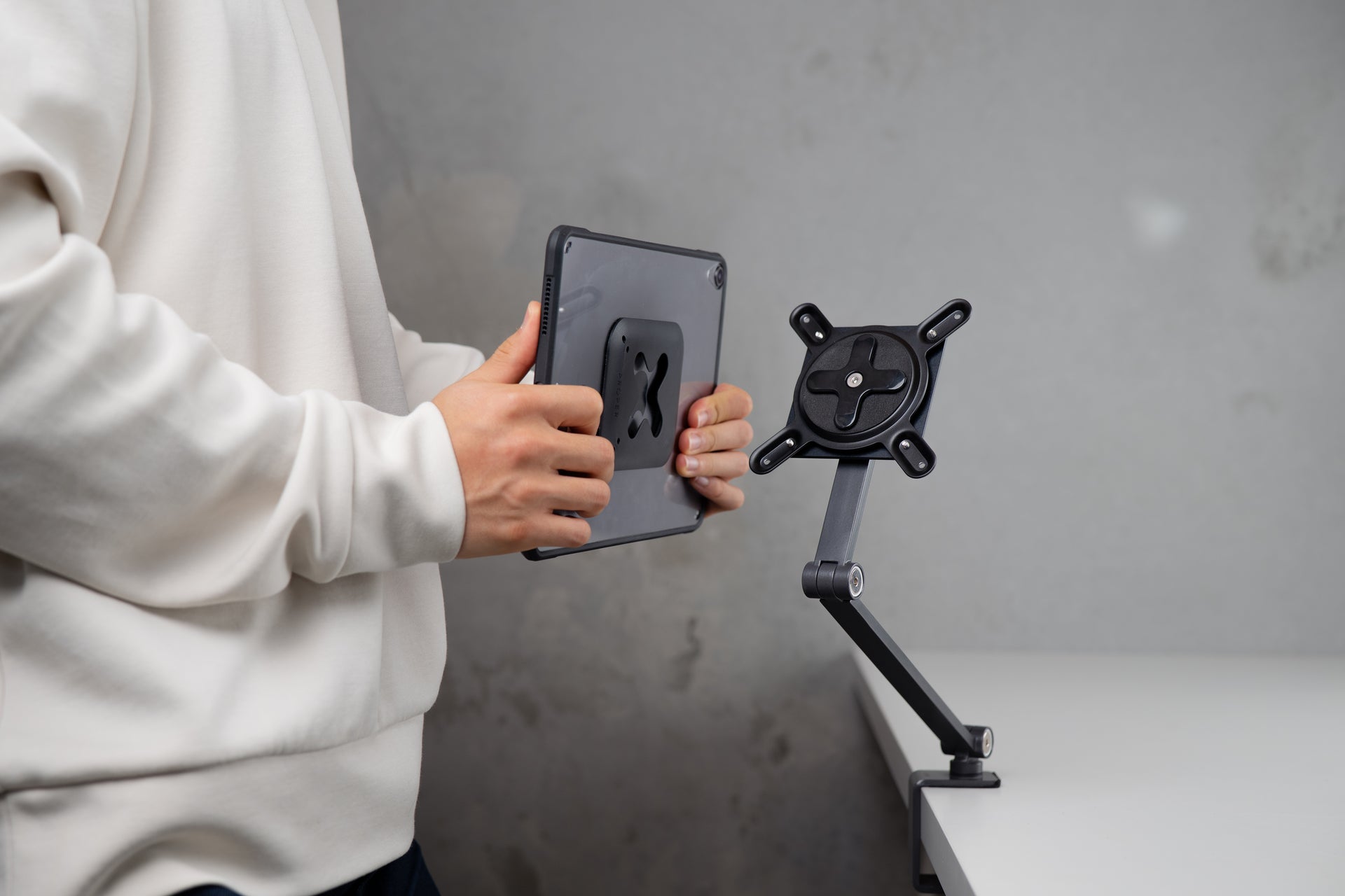 Universal Vesa Adapter